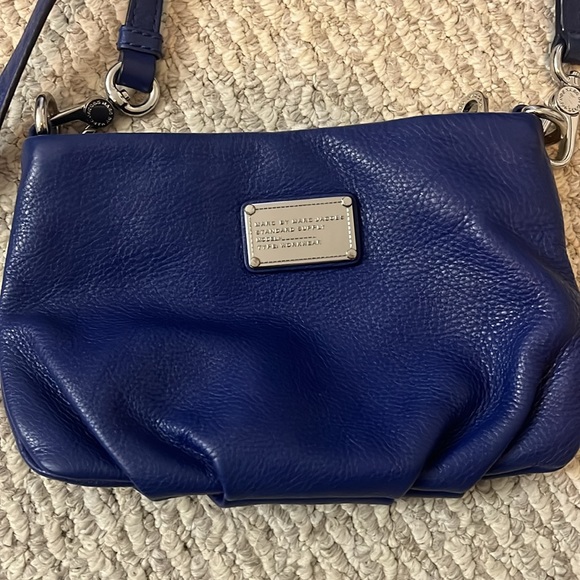 Marc by Marc Jacobs royal blue crossbody. Great condition - Picture 2 of 4